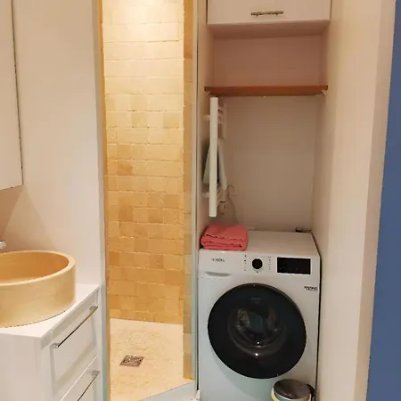 Centre 15e Near Montparnasse Apartment