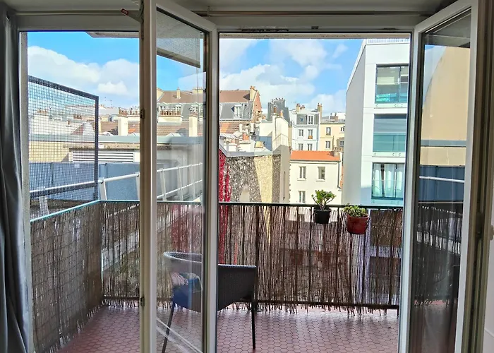 Centre 15e Near Montparnasse Apartment Paris